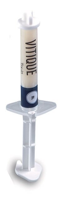 Vitique Try-In Paste Refill, Bleach Light, 3.9 g Syringe with 10 Veneer Tips, 213052