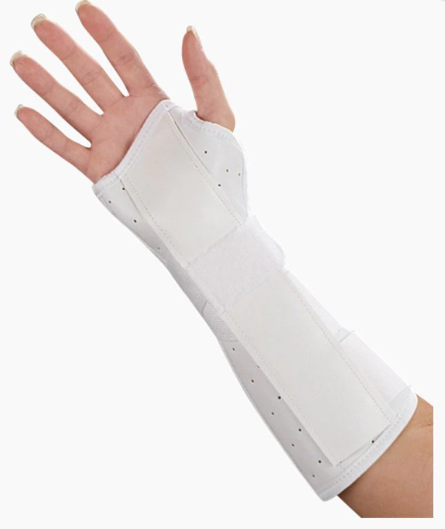 DeRoyal Wrist/Forearm Splint, Pediatric, Leatherette, 6 Inch, Left