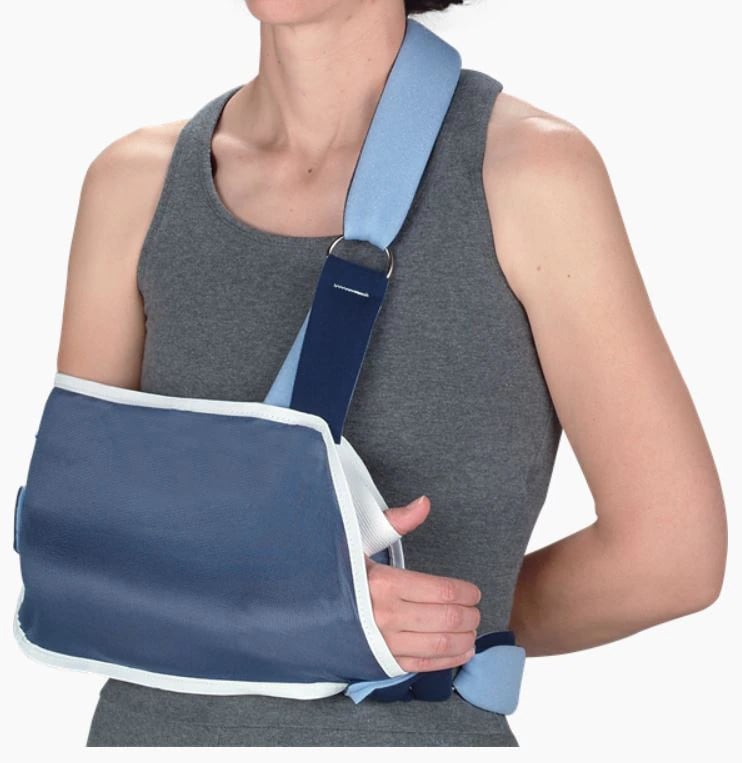 DeRoyal Shoulder Immobilizer with Foam Strap, Medium, 8x16.5"