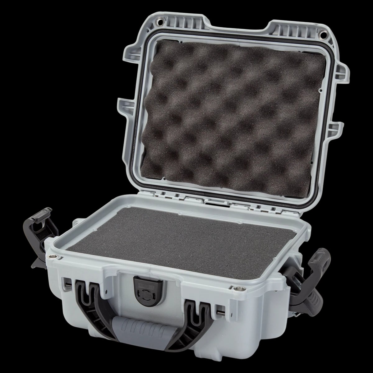 Nanuk 905 Waterproof Case with Foam, Silver, 12.5 x 10.1 x 6 in, Latch Closure, Soft Grip/Ergonomic Handle