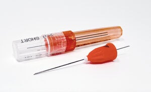 Advance™ Plastic Hub Needles, 25 Gauge Short (1 in.), Red, Sterile, Pkg/100