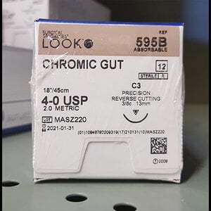 LOOK Sharpoint Sutures 4-0 Chromic Gut Monofilament, C-3 3/8 Circle Needle, Undyed Beige, 18 Inch, Pkg/12