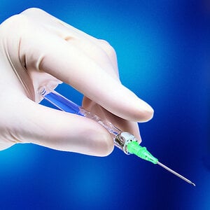 BD Insyte Shielded IV Catheter, 20 Gauge, Box of 50