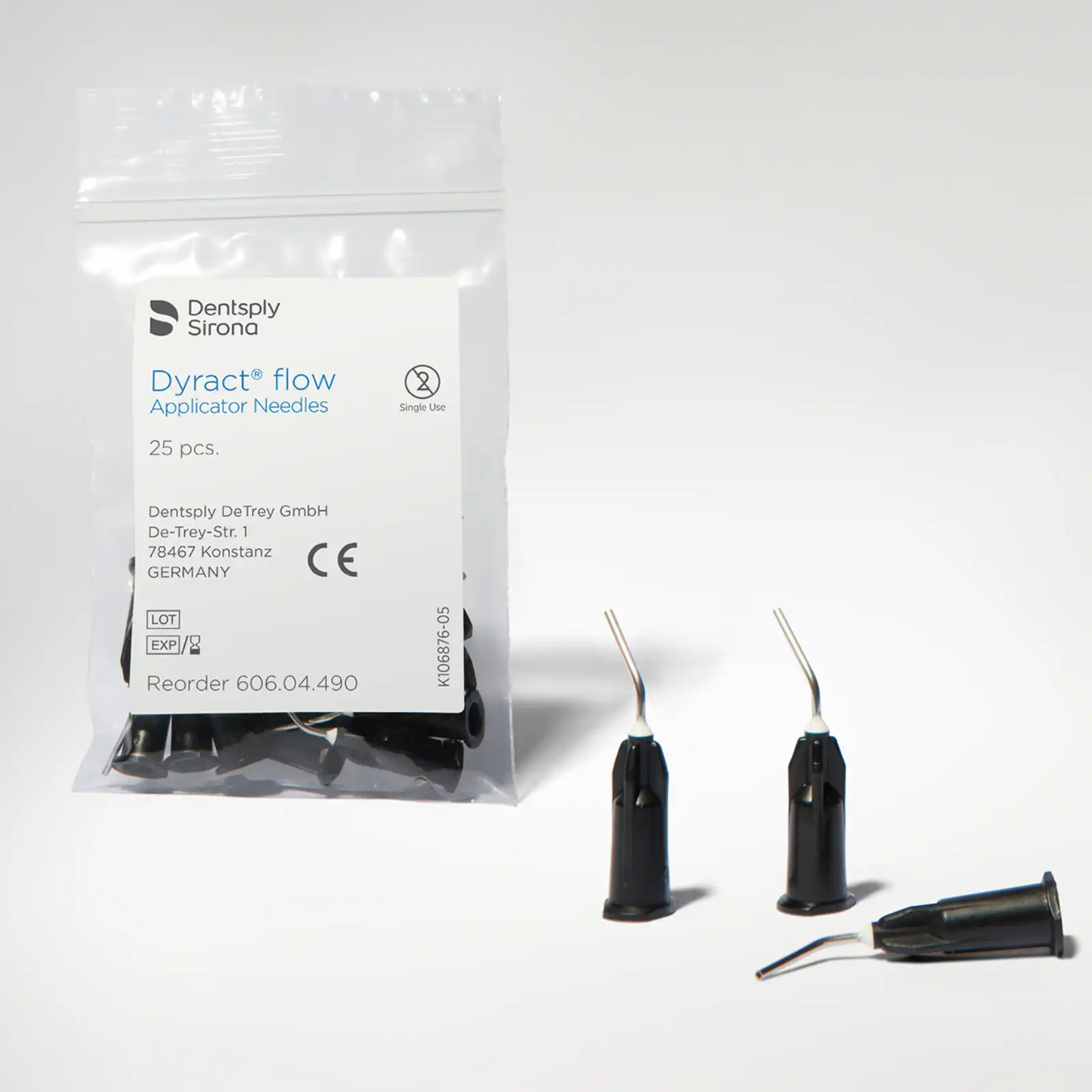 Dentsply Dyract Flow Syringe Tip Refills, Black, Prebent Applicator Needles, 50/Pk