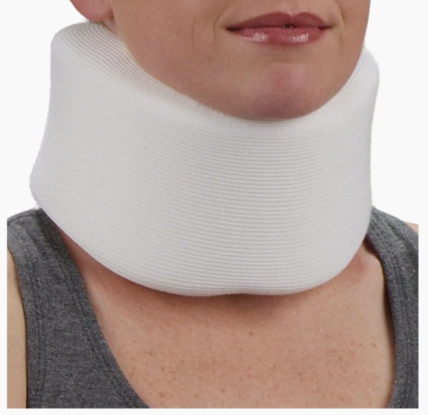 DeRoyal Comfo-Eze Cervical Collar, Foam, Pediatric, Small, 2.5" x 14" - Collar Comfo-Eze Foam Wh Cerv - Image 1