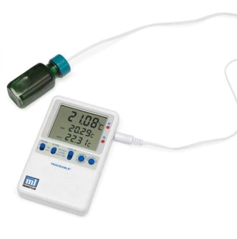 Traceable Hi-Accuracy Dual-Refrigerator Thermometer, -50 to 70°C / -58 to 158°F, Each - Thermometer Refrg Tracebl Dual - Image 1