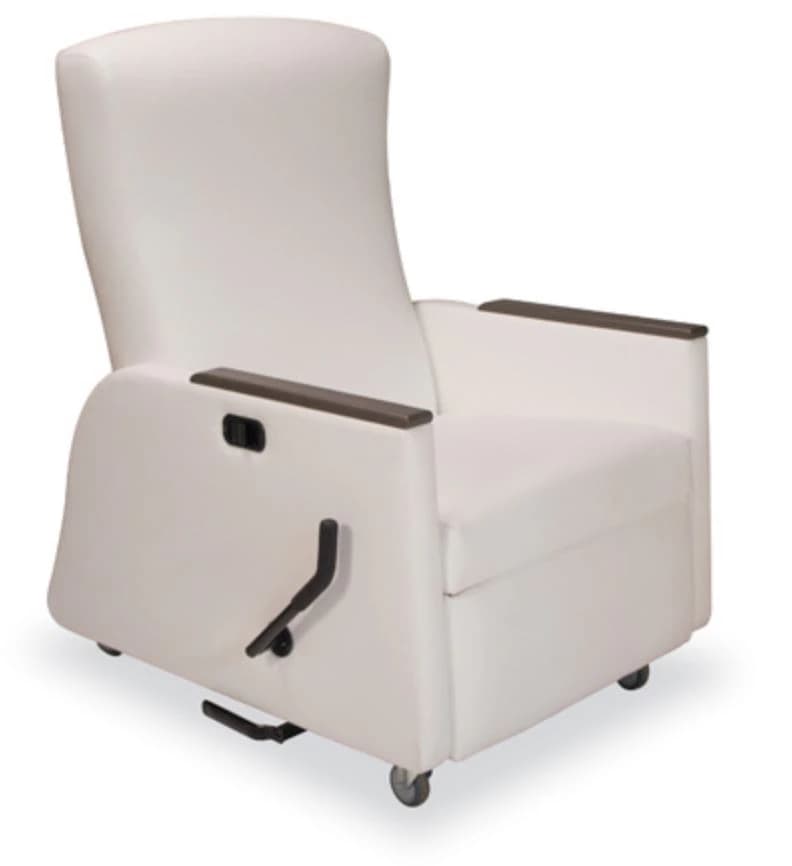 Novum Med Products Sleep Recliner with Trendelenburg, 3" Casters, 500 lb Capacity - Recliner Slpr Trndlnbrg 3" Cst - Image 1