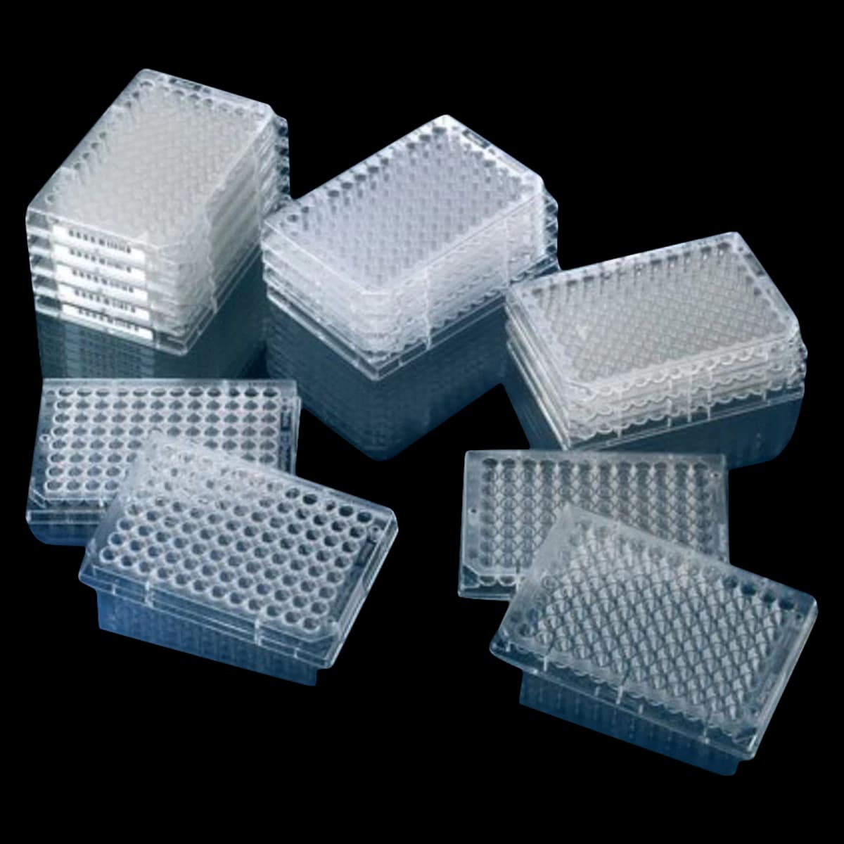 Nunc MicroWell 96-Well Flat Bottom Microplate, High Flange, Clear, 0.4 mL, Polystyrene, Non-Sterile, 180/Case - Predilution Flat Bottom Plates - Image 1