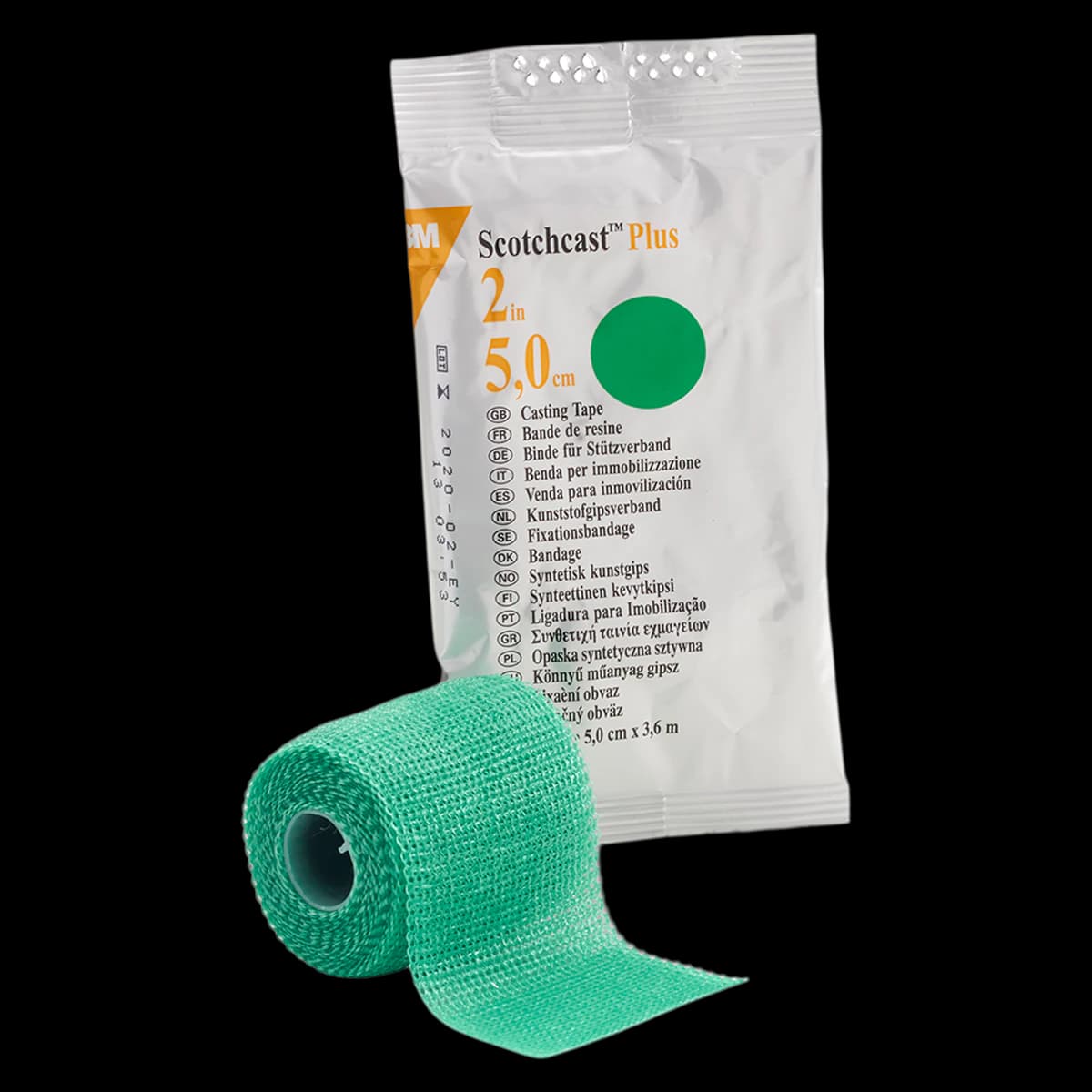 3M Scotchcast Plus Casting Tape, Fiberglass, 2" x 4 yds, Green, 10/Case, 82002G - 3M SCOTCHCAST PLUS CASTING TAPE, 82002G - Image 1