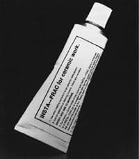 Keystone Insta-Frac Instant Refractory for Ceramic Repairs, Carbon Free, Up to 3200°F - Keystone Insta-Frac - Instant Refractory for Ceramic Repairs, Can be - Image 1